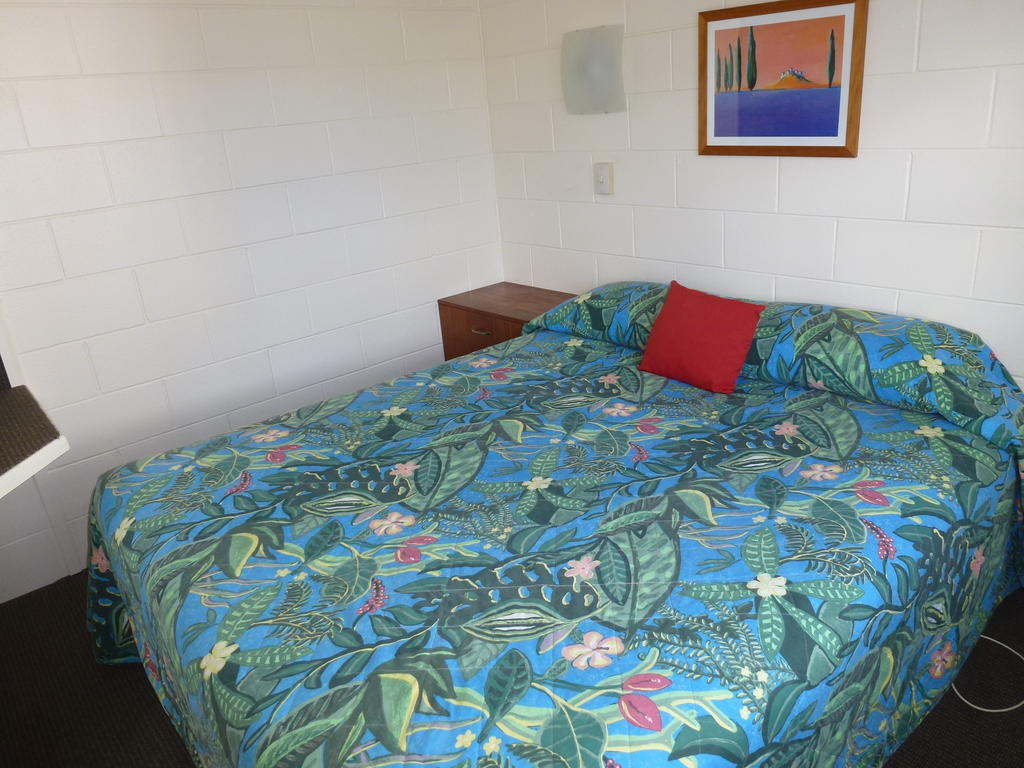 Mana-Nui Motel Whitianga Zimmer foto